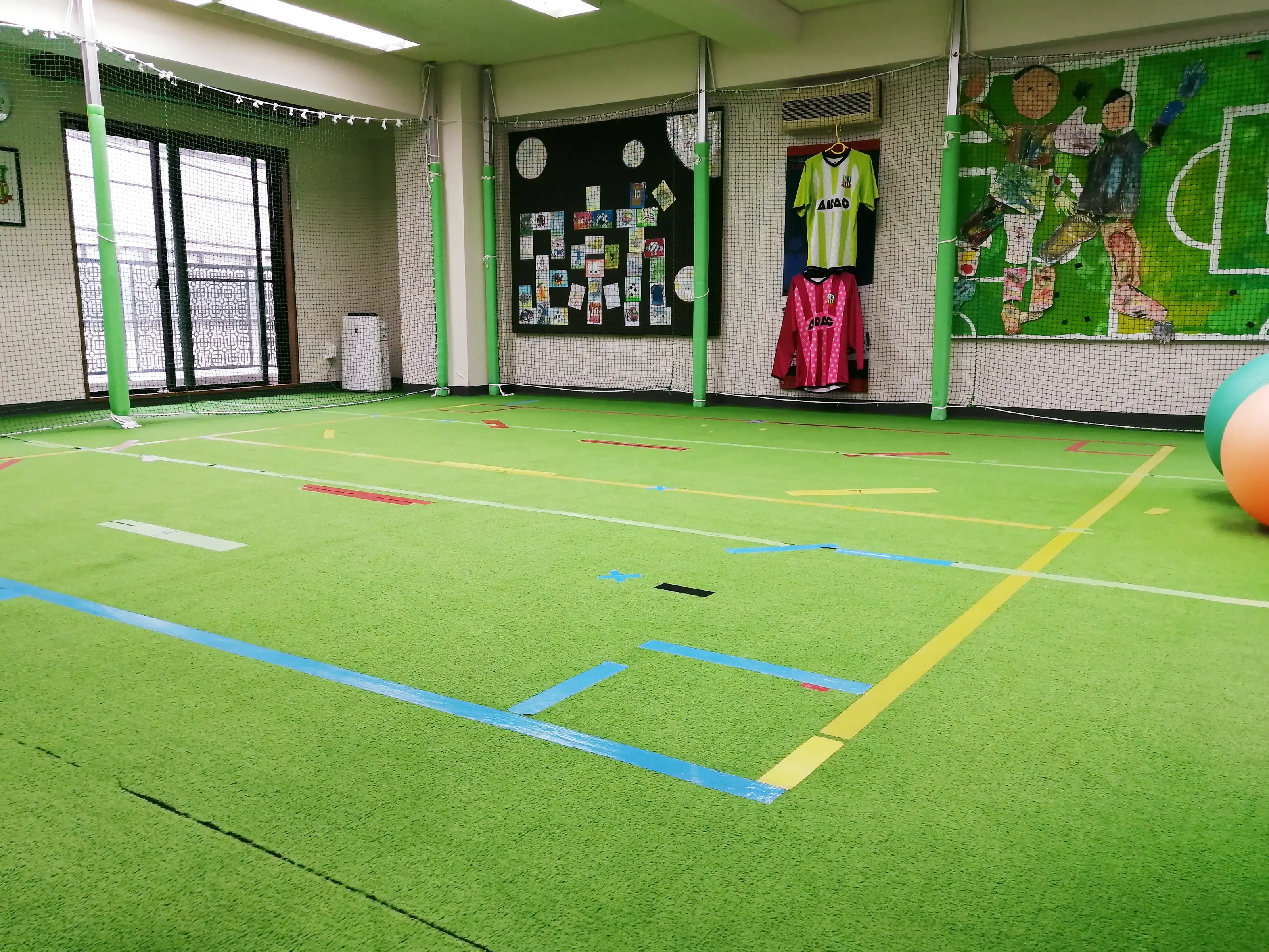 サッカーあいだっく